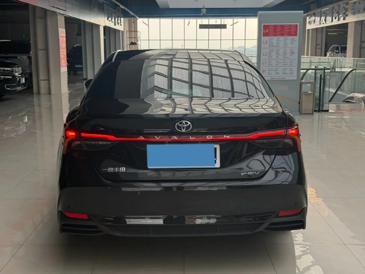 2024 Toyota Avalon 2.0L 152HP L4 E-CVT Hybrid,autocango,china used car exporter,china ev exporter,chinese used car exporter,chinese used ev exporter