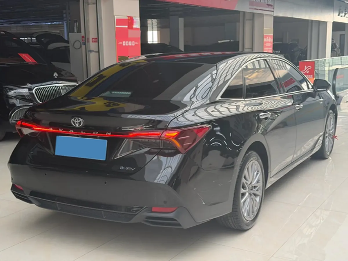 2024 Toyota Avalon 2.0L 152HP L4 E-CVT Hybrid,autocango,china used car exporter,china ev exporter,chinese used car exporter,chinese used ev exporter