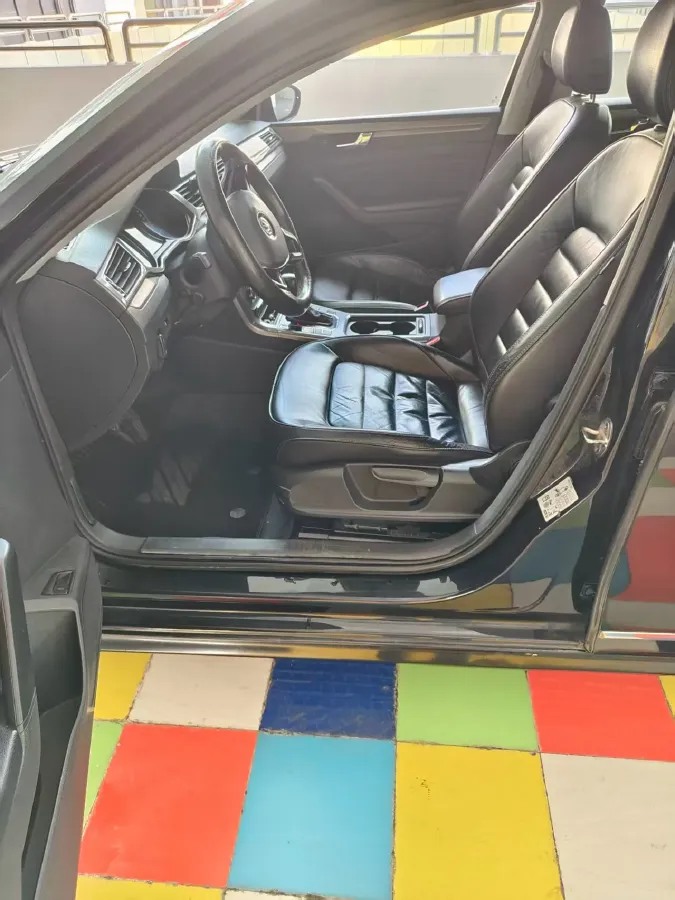 2017 Volkswagen Passat 1.4T 150HP L4 7DCT,autocango,china used car exporter,china ev exporter,chinese used car exporter,chinese used ev exporter