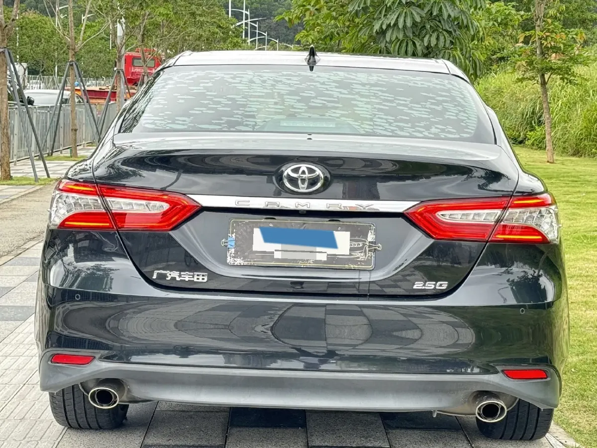 2021 Toyota Camry 2.5L 209HP L4 8AT,autocango,china used car exporter,china ev exporter,chinese used car exporter,chinese used ev exporter