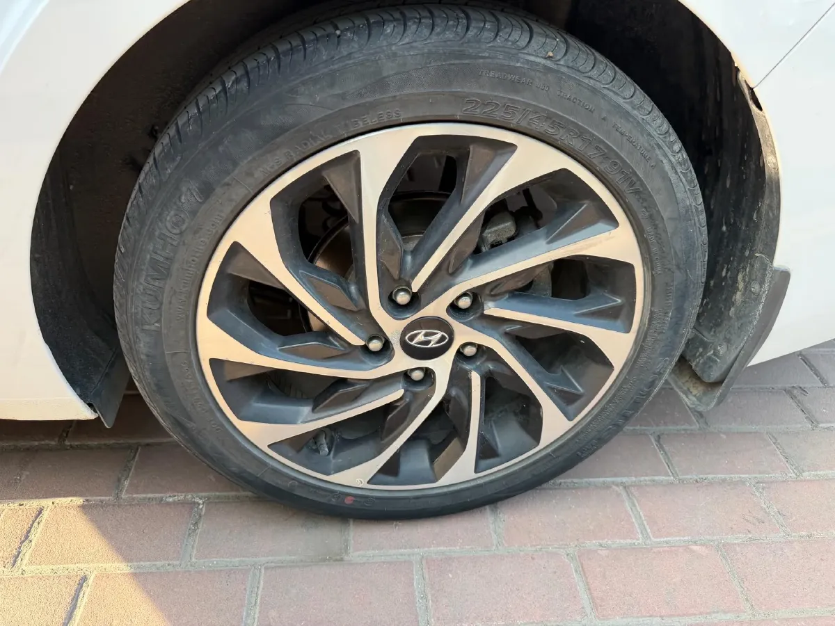 2020 Hyundai Elantra 1.5L 115HP L4 CVT,autocango,china used car exporter,china ev exporter,chinese used car exporter,chinese used ev exporter