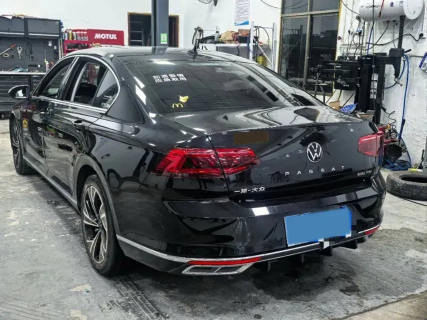 2021 Volkswagen Magotan 2.0T 186HP L4 7DCT,autocango,china used car exporter,china ev exporter,chinese used car exporter,chinese used ev exporter