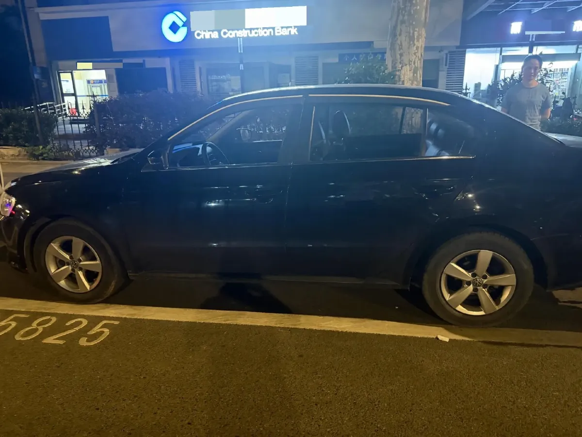 2013 Volkswagen Lavida 1.6L 105HP L4 6AT,autocango,china used car exporter,china ev exporter,chinese used car exporter,chinese used ev exporter