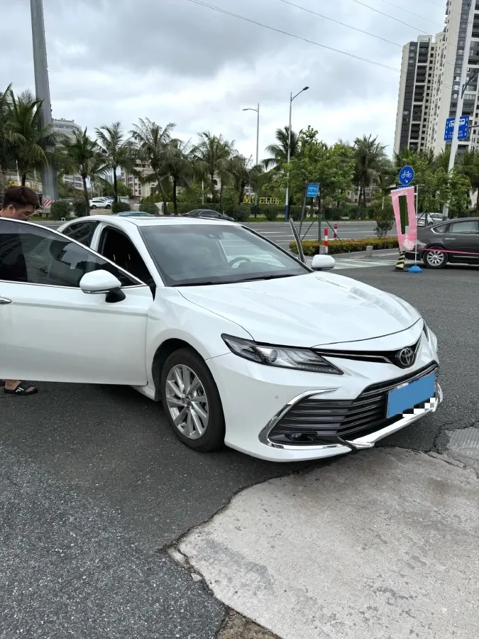 2023 Toyota Camry 2.0L 177HP L4 CVT,autocango,china used car exporter,china ev exporter,chinese used car exporter,chinese used ev exporter