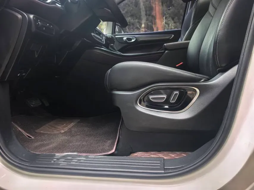 2021 GAC Trumpchi M6 1.5T 169HP L4 7DCT,autocango,china used car exporter,china ev exporter,chinese used car exporter,chinese used ev exporter