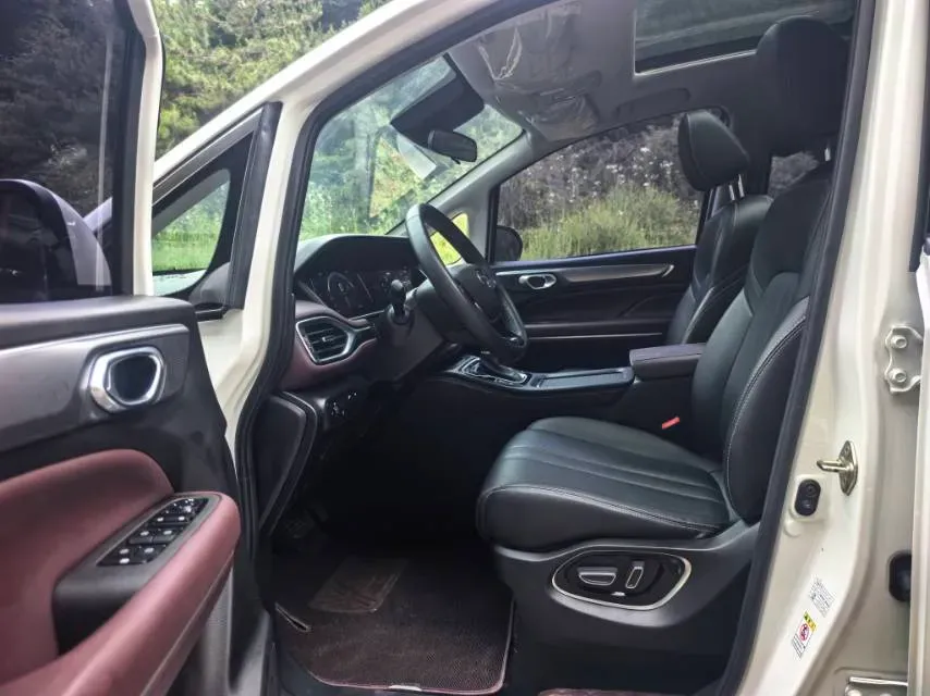 2021 GAC Trumpchi M6 1.5T 169HP L4 7DCT,autocango,china used car exporter,china ev exporter,chinese used car exporter,chinese used ev exporter