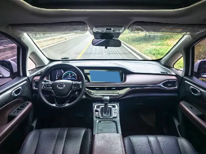 2021 GAC Trumpchi M6 1.5T 169HP L4 7DCT,autocango,china used car exporter,china ev exporter,chinese used car exporter,chinese used ev exporter