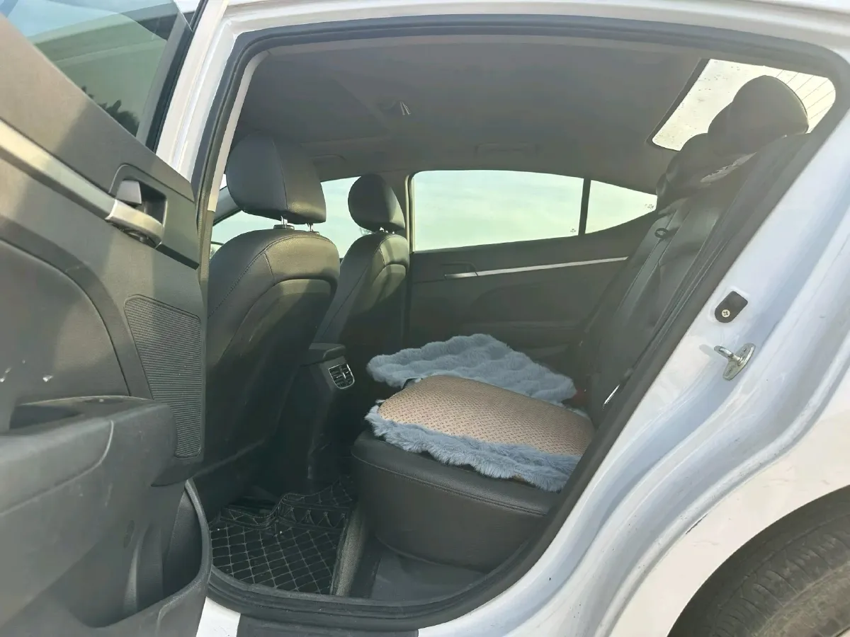 2019 Hyundai Elantra 1.5L 115HP L4 CVT,autocango,china used car exporter,china ev exporter,chinese used car exporter,chinese used ev exporter