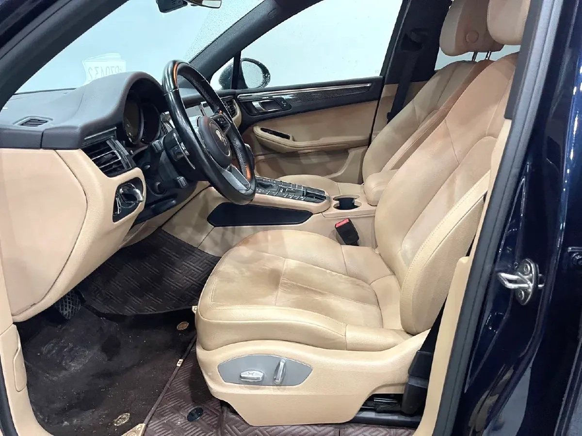 2018 Porsche Macan 2.0T 252HP L4 7DCT,autocango,china used car exporter,china ev exporter,chinese used car exporter,chinese used ev exporter