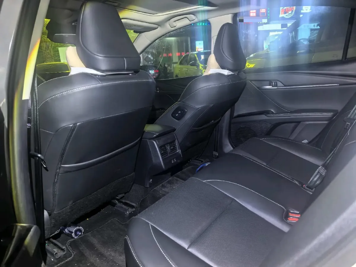 2024 Toyota Camry 2.0L 152HP L4 E-CVT Hybrid,autocango,china used car exporter,china ev exporter,chinese used car exporter,chinese used ev exporter
