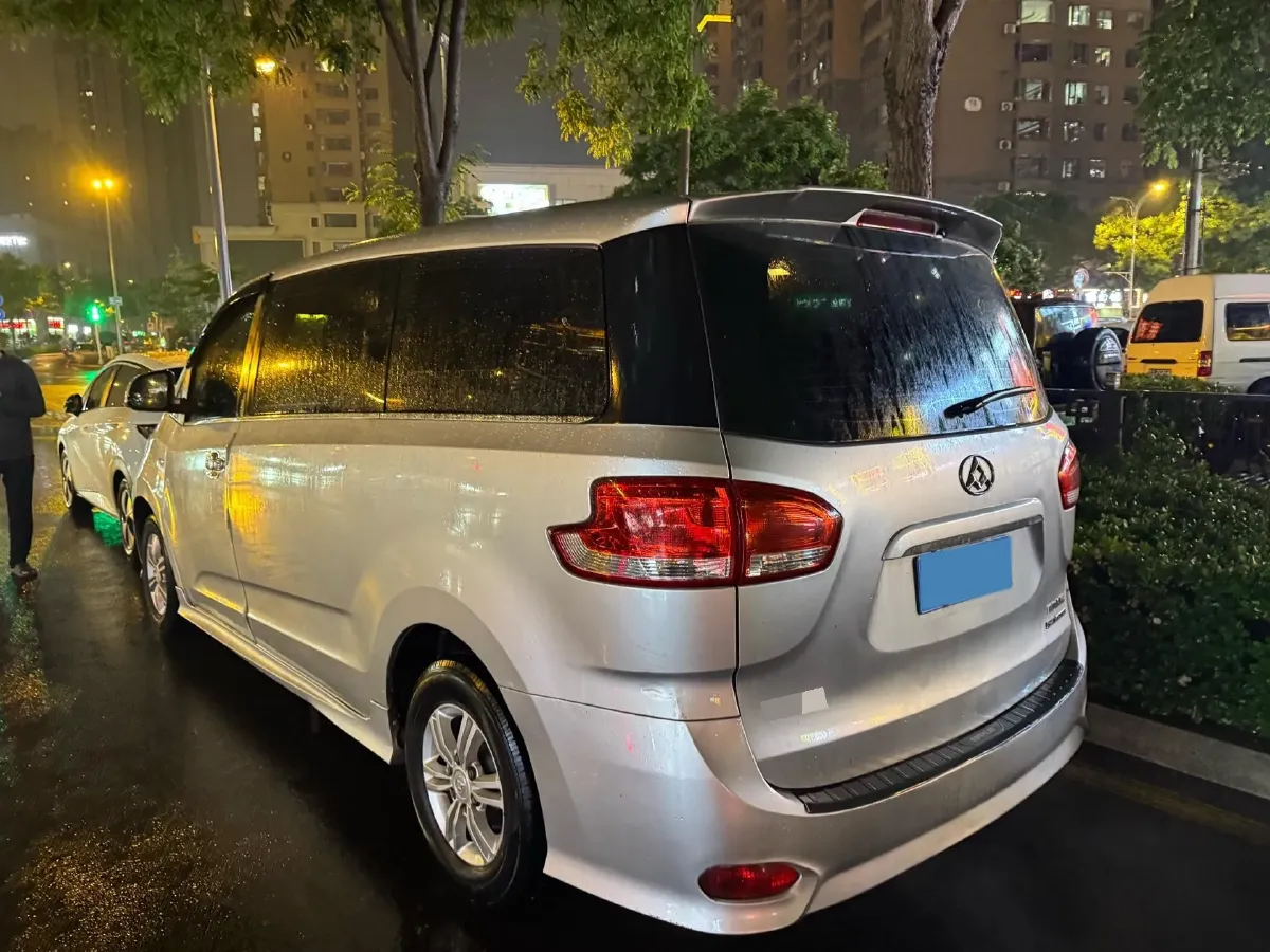 2016 MAXUS G10 2.0T 224HP L4 6AT,autocango,china used car exporter,china ev exporter,chinese used car exporter,chinese used ev exporter