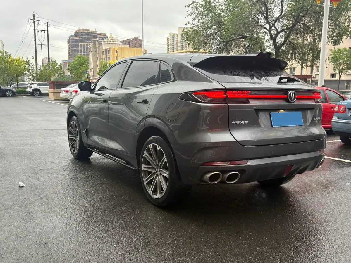 2021 ChangAn UNI-K 2.0T 233HP L4 8AT,autocango,china used car exporter,china ev exporter,chinese used car exporter,chinese used ev exporter