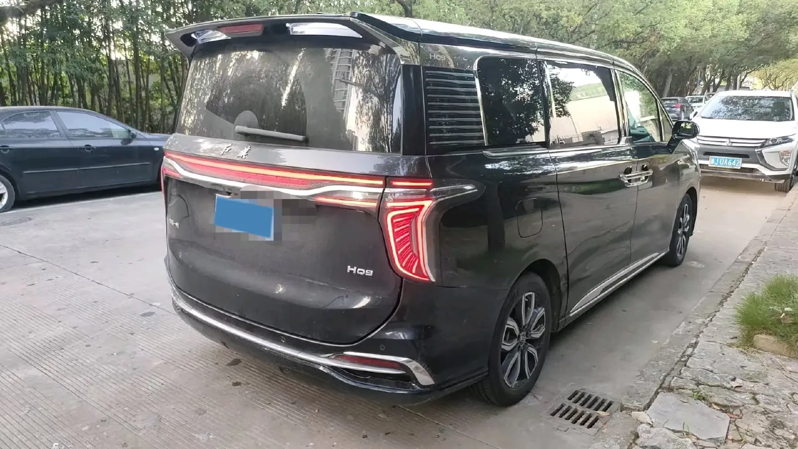2023 HongQi HQ9 2.0T 252HP L4 8AT,autocango,china used car exporter,china ev exporter,chinese used car exporter,chinese used ev exporter