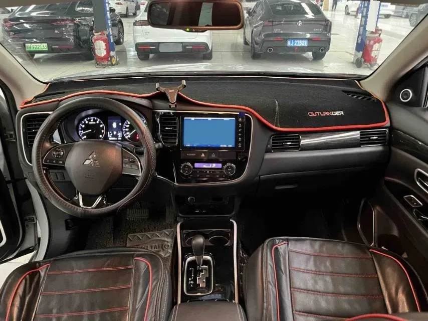 2019 Mitsubishi Outlander 2.0L 166HP L4 CVT,autocango,china used car exporter,china ev exporter,chinese used car exporter,chinese used ev exporter