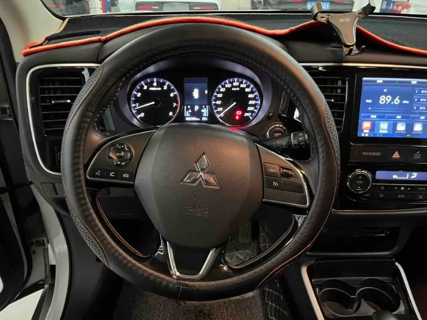 2019 Mitsubishi Outlander 2.0L 166HP L4 CVT,autocango,china used car exporter,china ev exporter,chinese used car exporter,chinese used ev exporter