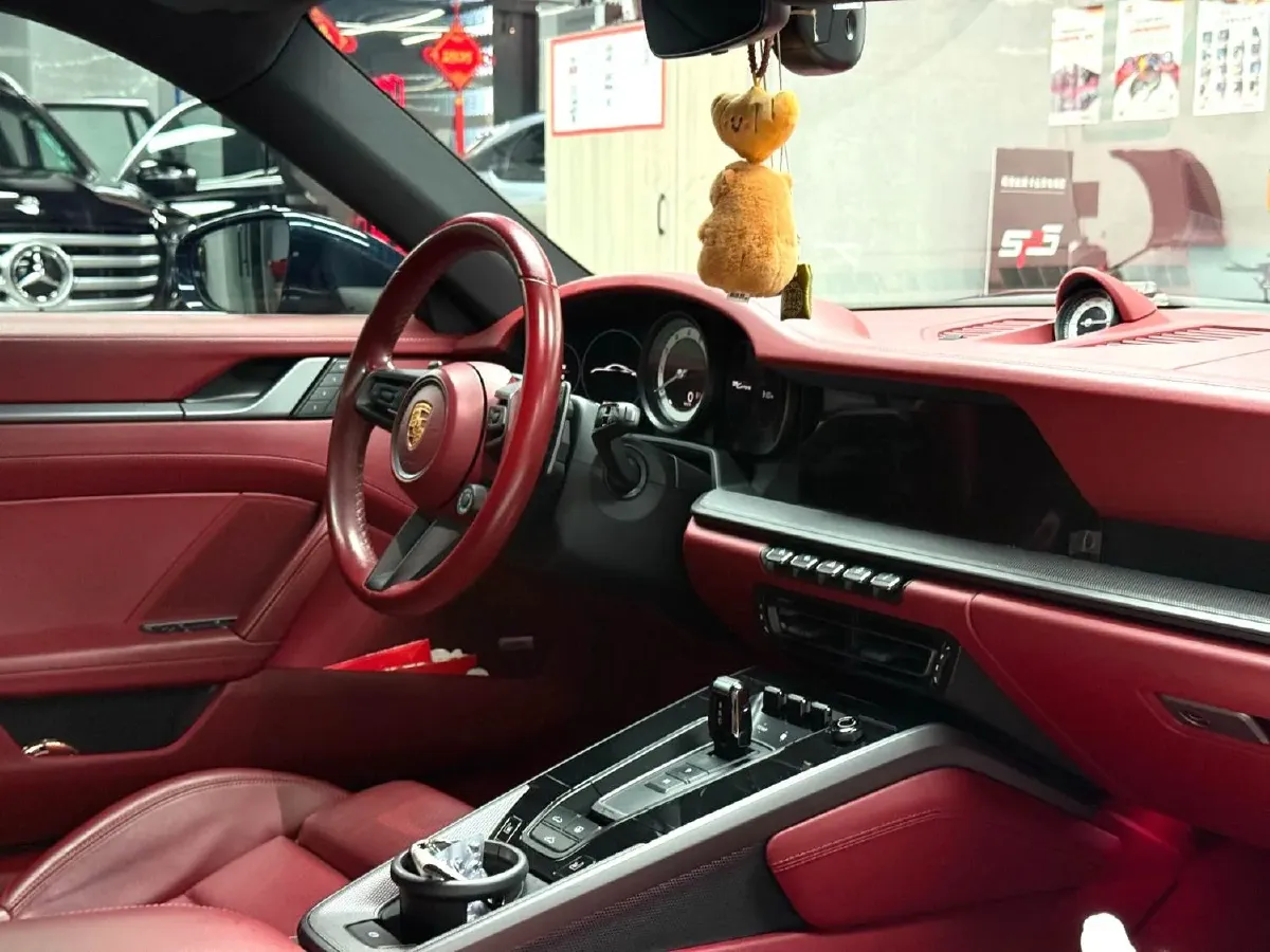 2022 Porsche 911 3.0T 385HP H6 8DCT,autocango,china used car exporter,china ev exporter,chinese used car exporter,chinese used ev exporter