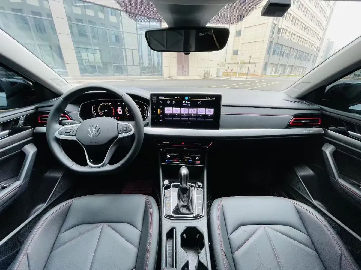 2024 Volkswagen Lavida 1.5T 160HP L4 7DCT,autocango,china used car exporter,china ev exporter,chinese used car exporter,chinese used ev exporter