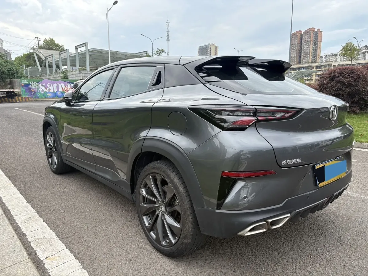 2020 ChangAn UNI-T 1.5T 180HP L4 7DCT,autocango,china used car exporter,china ev exporter,chinese used car exporter,chinese used ev exporter