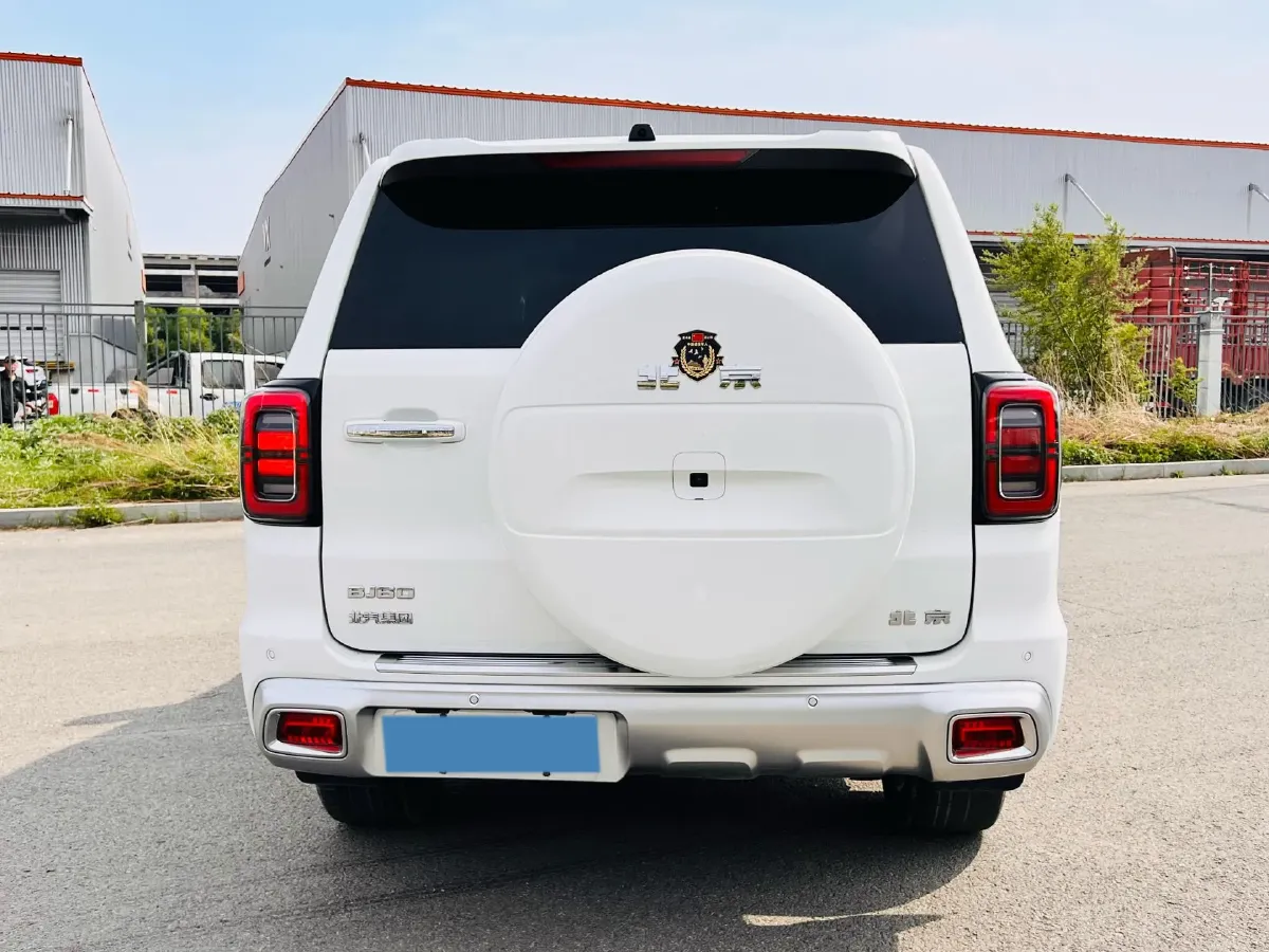 2022 Beijing BJ60 2.0T 267HP L4 8AT,autocango,china used car exporter,china ev exporter,chinese used car exporter,chinese used ev exporter