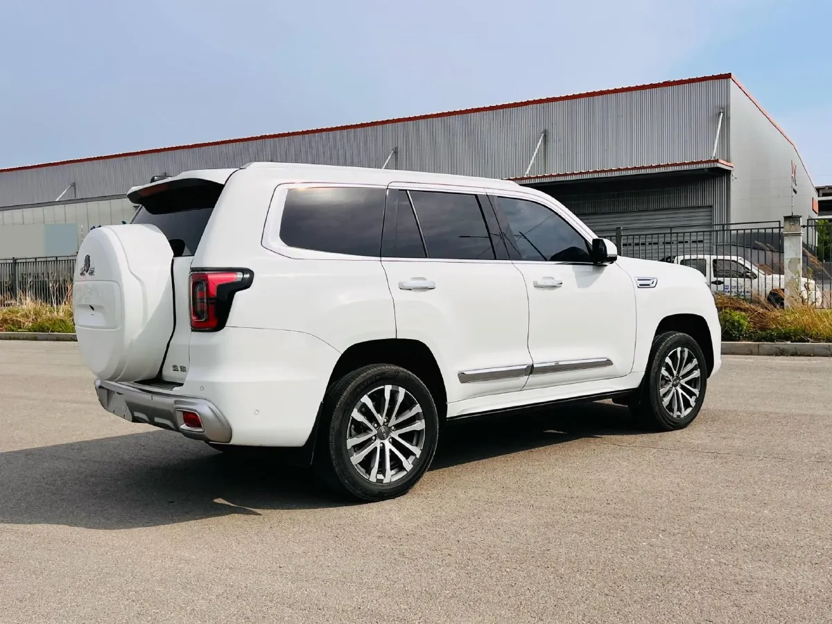 2022 Beijing BJ60 2.0T 267HP L4 8AT,autocango,china used car exporter,china ev exporter,chinese used car exporter,chinese used ev exporter