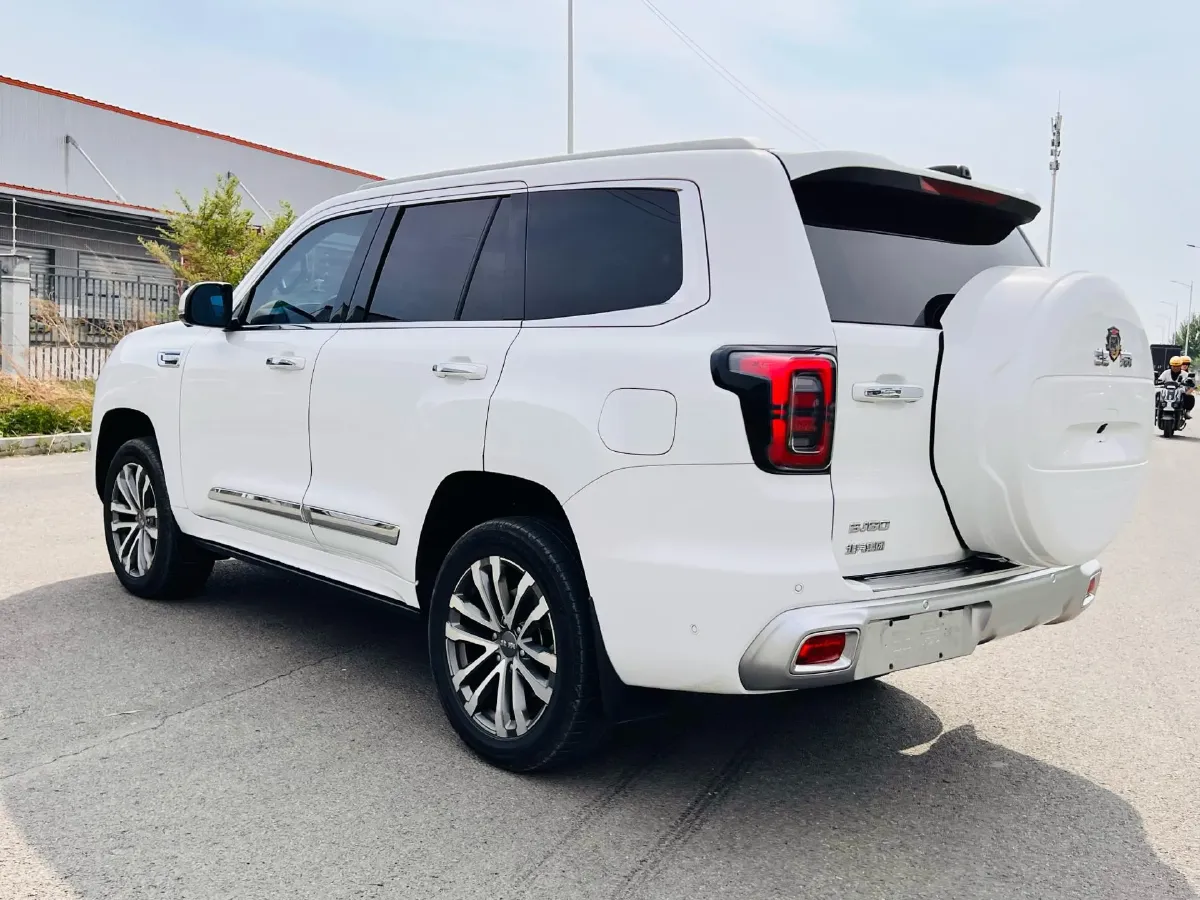 2022 Beijing BJ60 2.0T 267HP L4 8AT,autocango,china used car exporter,china ev exporter,chinese used car exporter,chinese used ev exporter
