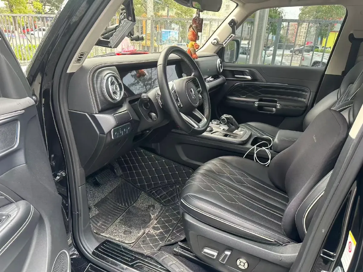 2023 Tank 300 2.0T 227HP L4 8AT,autocango,china used car exporter,china ev exporter,chinese used car exporter,chinese used ev exporter