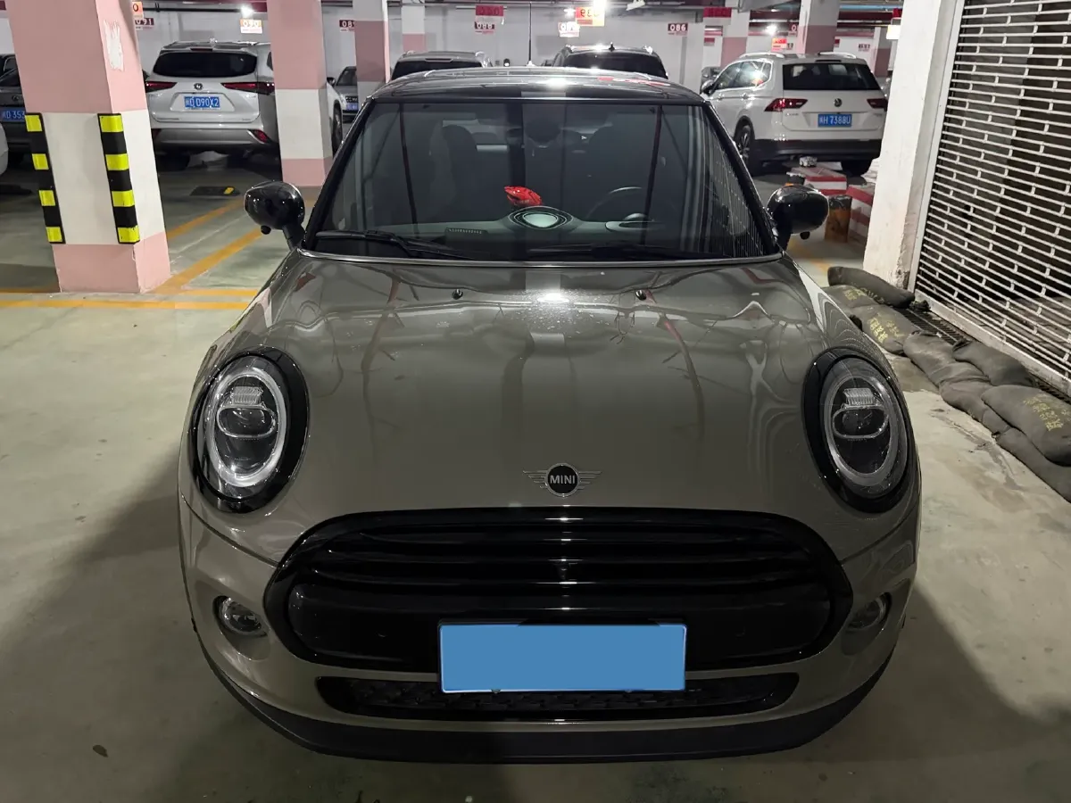 2020 MINI MINI 1.5T 136HP L3 7DCT,autocango,china used car exporter,china ev exporter,chinese used car exporter,chinese used ev exporter