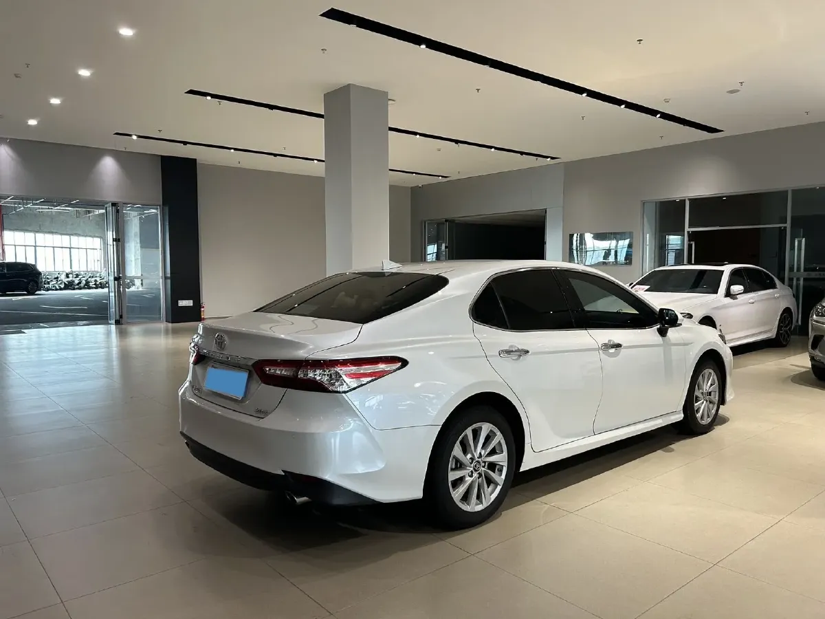 2021 Toyota Camry 2.0L 178HP L4 CVT,autocango,china used car exporter,china ev exporter,chinese used car exporter,chinese used ev exporter