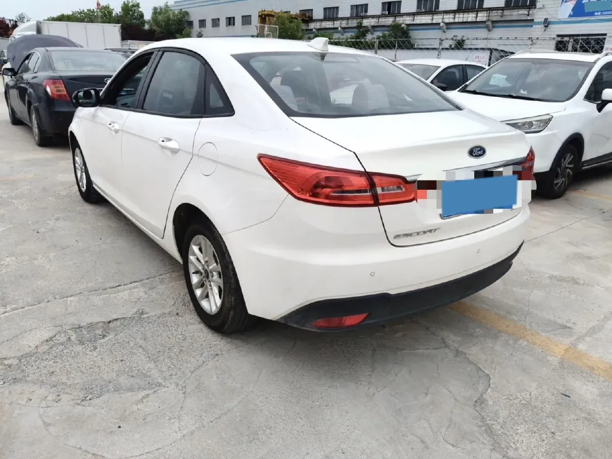 2019 Ford Escort 1.5L 122HP L3 6AT,autocango,china used car exporter,china ev exporter,chinese used car exporter,chinese used ev exporter