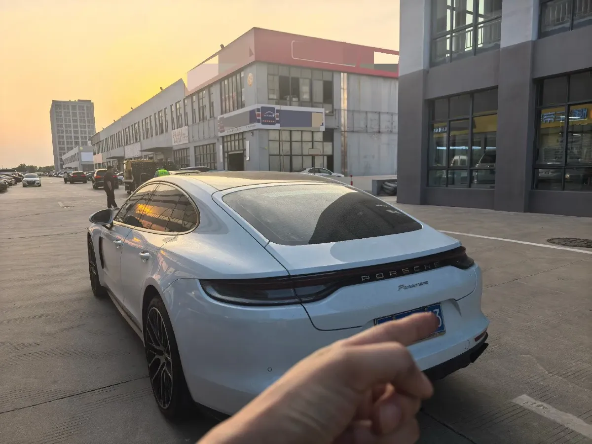 2023 Porsche Panamera 2.9T 330HP V6 8DCT,autocango,china used car exporter,china ev exporter,chinese used car exporter,chinese used ev exporter