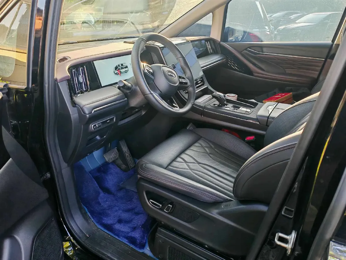 2024 GAC Trumpchi M8 2.0T 252HP L4 8AT,autocango,china used car exporter,china ev exporter,chinese used car exporter,chinese used ev exporter