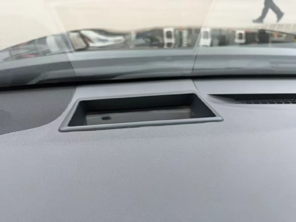 2021 Toyota Camry 2.0L 178HP L4 CVT,autocango,china used car exporter,china ev exporter,chinese used car exporter,chinese used ev exporter