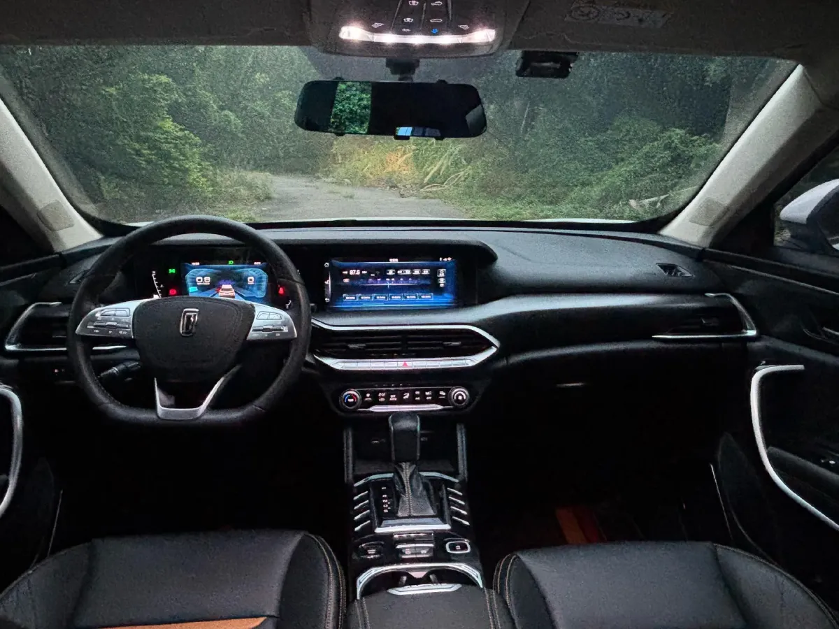 2019 Bestune T77 1.2T 143HP L4 7DCT,autocango,china used car exporter,china ev exporter,chinese used car exporter,chinese used ev exporter