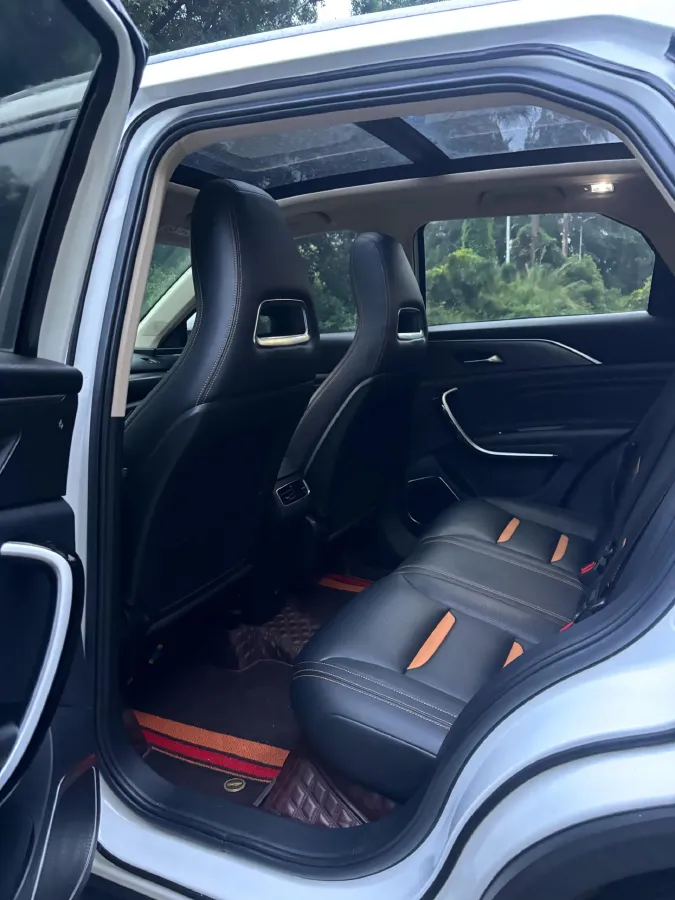 2019 Bestune T77 1.2T 143HP L4 7DCT,autocango,china used car exporter,china ev exporter,chinese used car exporter,chinese used ev exporter