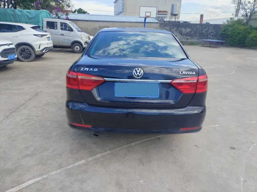 2013 Volkswagen Lavida 1.6L 110HP L4 6AT,autocango,china used car exporter,china ev exporter,chinese used car exporter,chinese used ev exporter