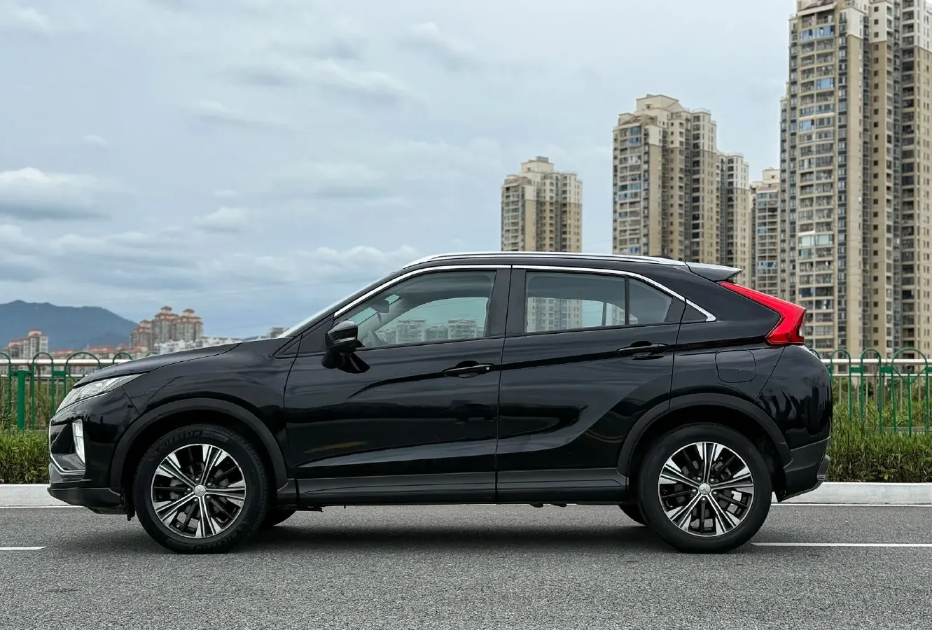 2018 Mitsubishi Eclipse Cross 1.5T 170HP L4 CVT,autocango,china used car exporter,china ev exporter,chinese used car exporter,chinese used ev exporter