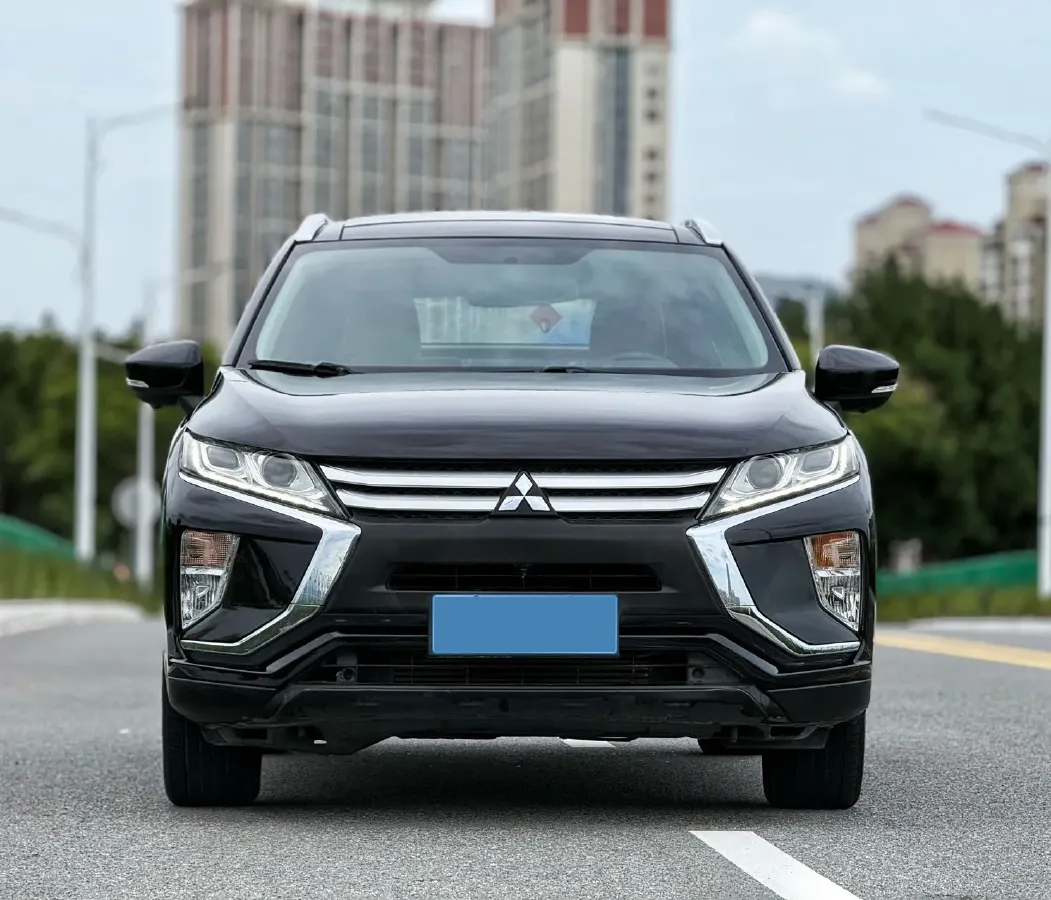 2018 Mitsubishi Eclipse Cross 1.5T 170HP L4 CVT,autocango,china used car exporter,china ev exporter,chinese used car exporter,chinese used ev exporter
