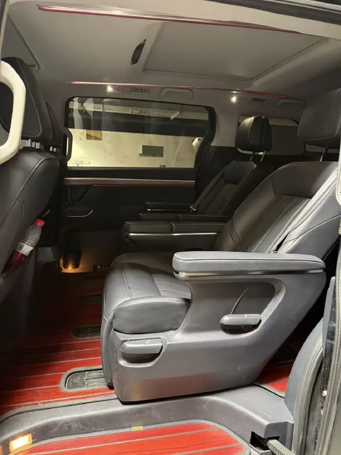 2019 GAC Trumpchi M8 2.0T 201HP L4 6AT,autocango,china used car exporter,china ev exporter,chinese used car exporter,chinese used ev exporter