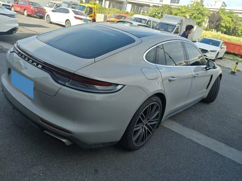 2021 Porsche Panamera 2.9T 330HP V6 8DCT,autocango,china used car exporter,china ev exporter,chinese used car exporter,chinese used ev exporter