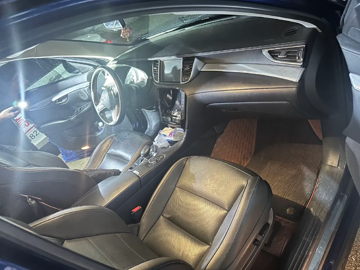 2018 Mitsubishi Pajero 3.0L 174HP V6 5AT,autocango,china used car exporter,china ev exporter,chinese used car exporter,chinese used ev exporter