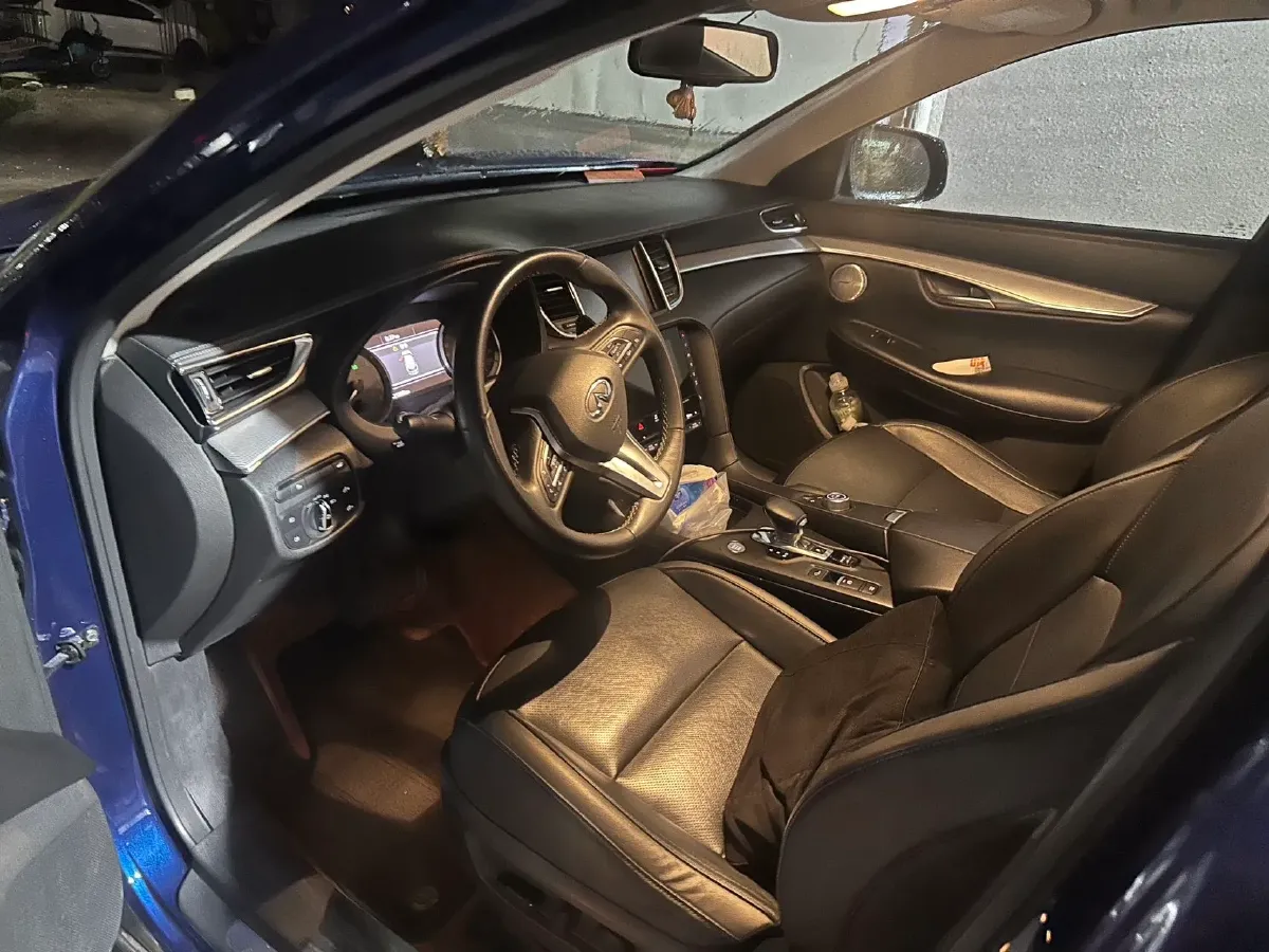 2018 Mitsubishi Pajero 3.0L 174HP V6 5AT,autocango,china used car exporter,china ev exporter,chinese used car exporter,chinese used ev exporter
