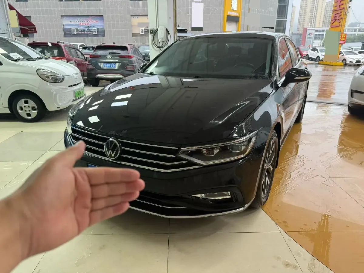 2020 Volkswagen Magotan 2.0T 186HP L4 7DCT,autocango,china used car exporter,china ev exporter,chinese used car exporter,chinese used ev exporter