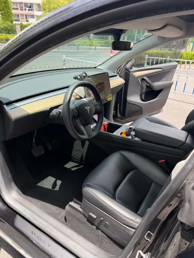 2022 Tesla Model Y BEV 60KWH,autocango,china used car exporter,china ev exporter,chinese used car exporter,chinese used ev exporter