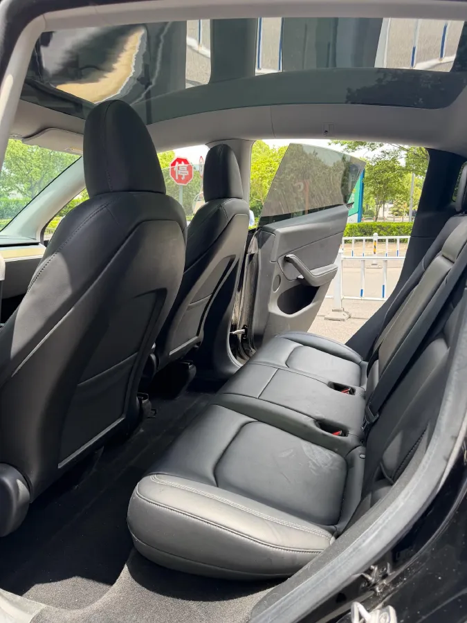 2022 Tesla Model Y BEV 60KWH,autocango,china used car exporter,china ev exporter,chinese used car exporter,chinese used ev exporter