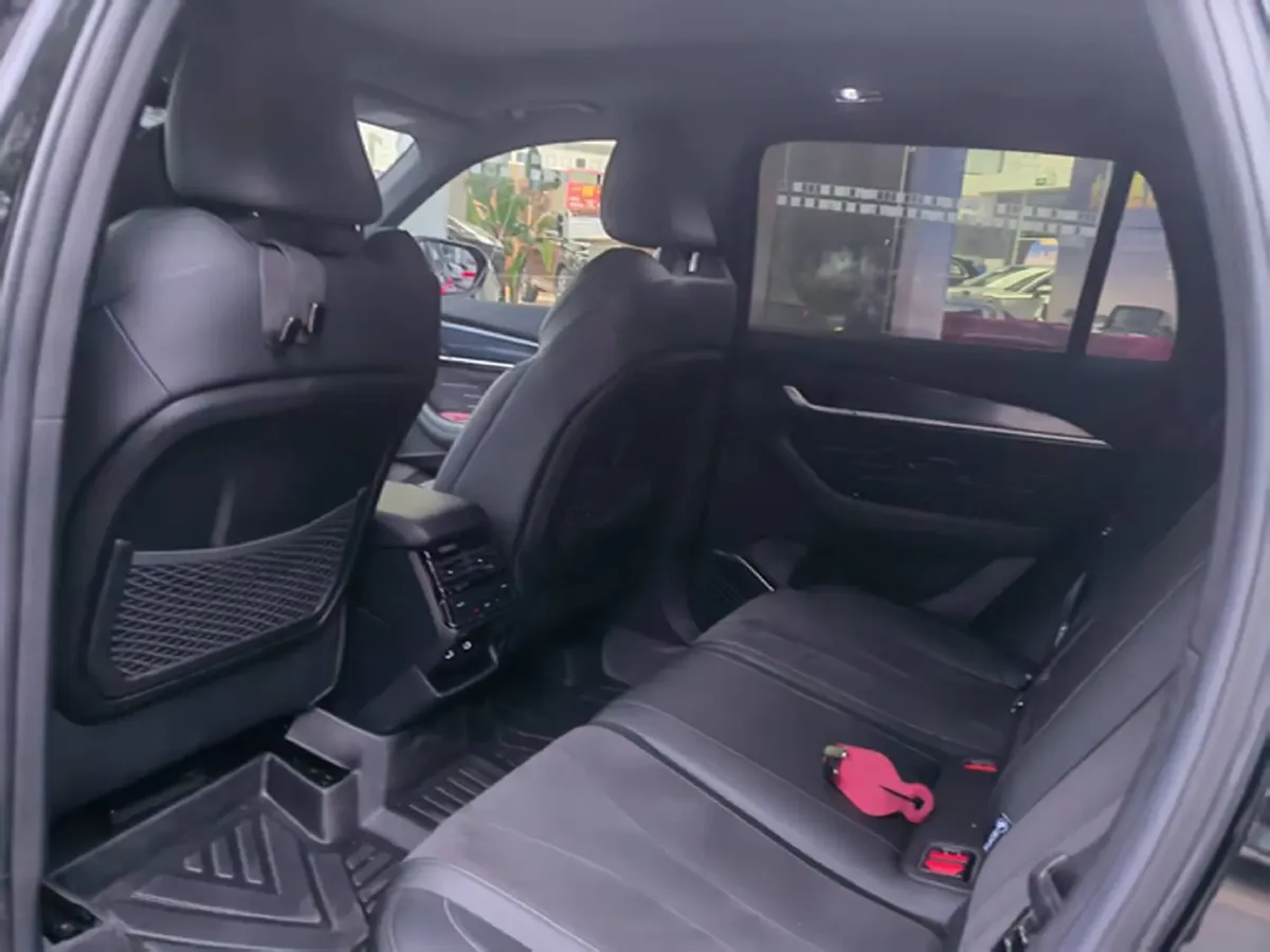 2024 Geely Monjaro 2.0T 238HP L4 8AT,autocango,china used car exporter,china ev exporter,chinese used car exporter,chinese used ev exporter