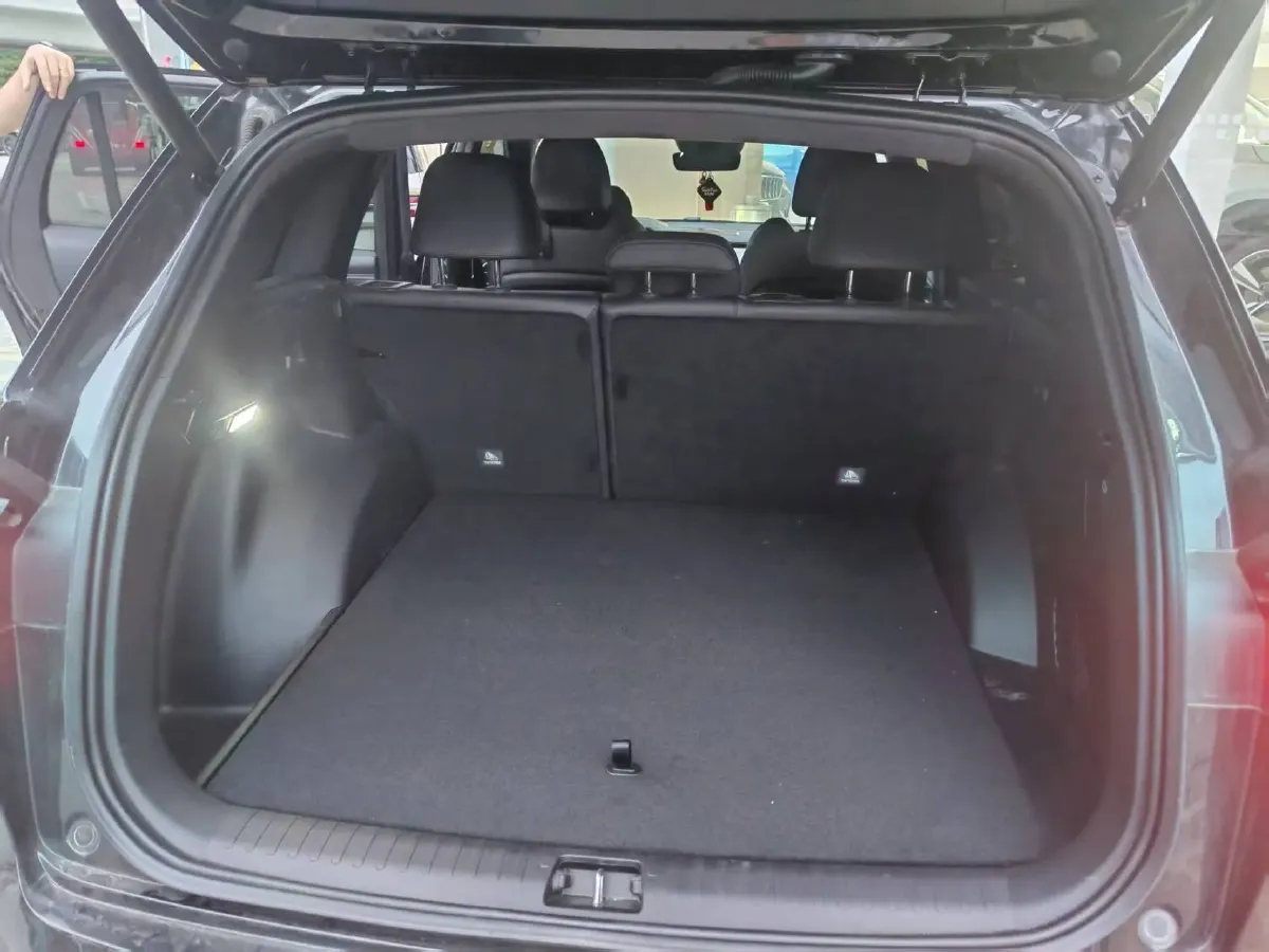 2024 Geely Monjaro 2.0T 238HP L4 8AT,autocango,china used car exporter,china ev exporter,chinese used car exporter,chinese used ev exporter