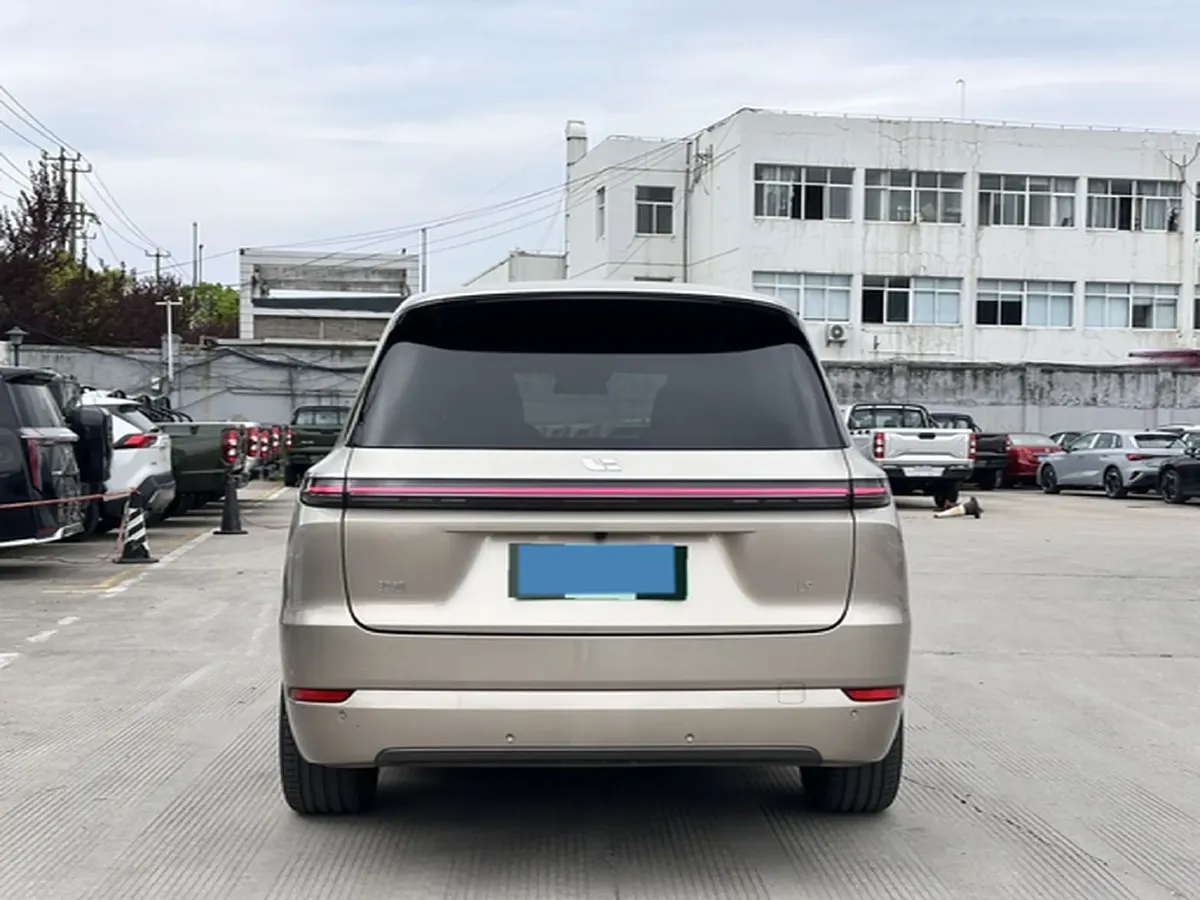 2024 Li L9 Range Extended 154HP REEV 52.3KWH,autocango,china used car exporter,china ev exporter,chinese used car exporter,chinese used ev exporter