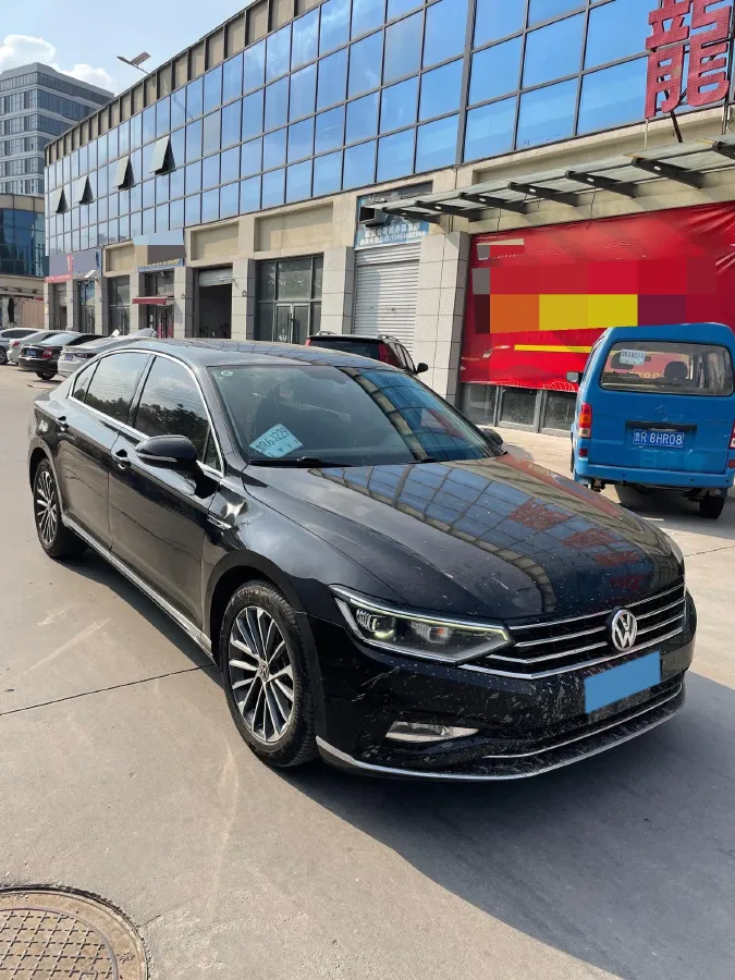 2020 Volkswagen Magotan 2.0T 186HP L4 7DCT,autocango,china used car exporter,china ev exporter,chinese used car exporter,chinese used ev exporter