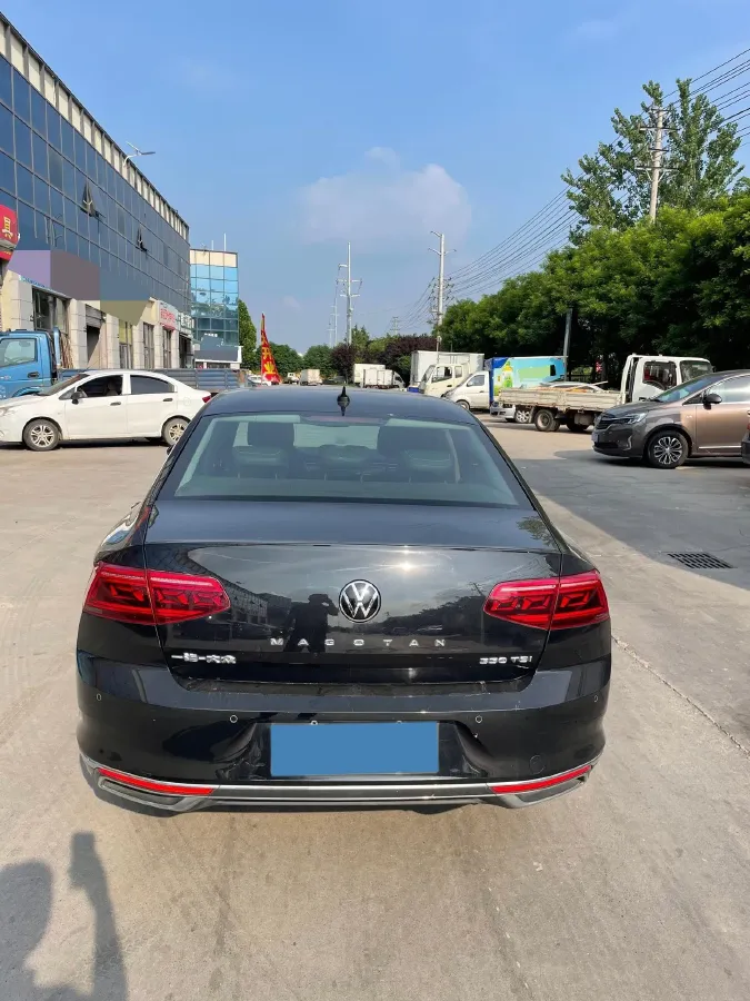 2020 Volkswagen Magotan 2.0T 186HP L4 7DCT,autocango,china used car exporter,china ev exporter,chinese used car exporter,chinese used ev exporter