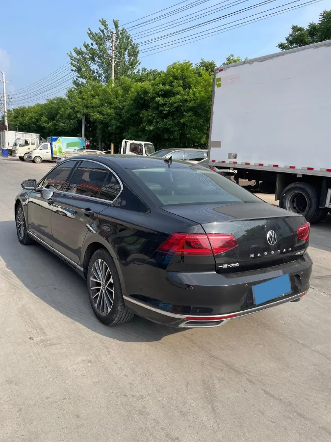 2020 Volkswagen Magotan 2.0T 186HP L4 7DCT,autocango,china used car exporter,china ev exporter,chinese used car exporter,chinese used ev exporter
